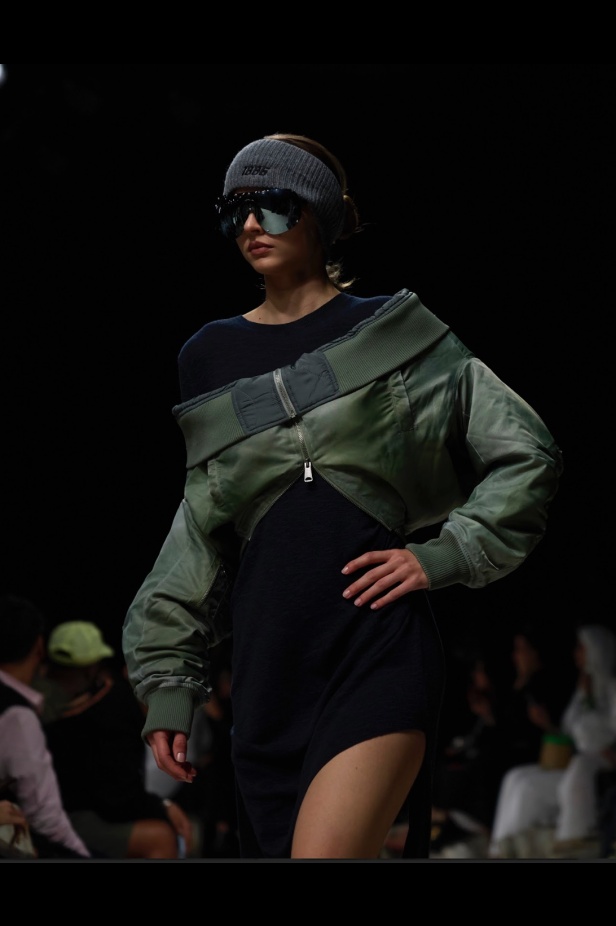 1886 أسبوع الأزياء في الرياض