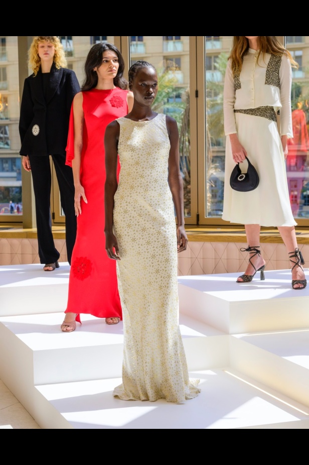 الأصالة النجدية تتألق في مجموعة موضي من مكرم مرزوقي: أزياء تروي حكايات المرأة السعودية