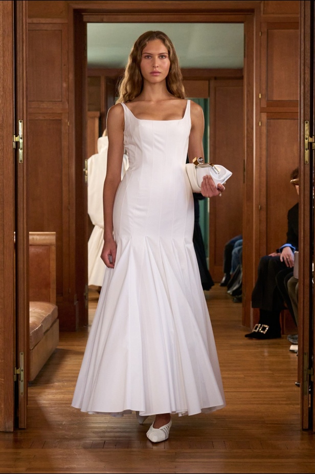 مجموعة  Jacquemus لربيع وصيف 2025 الكثير من التميّز