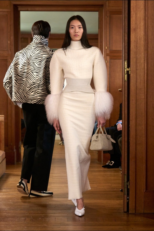 مجموعة  Jacquemus لربيع وصيف 2025 الكثير من التميّز