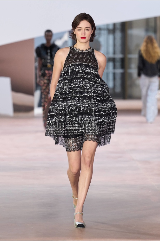 مجموعة Chanel ربيع و صيف 2025 للأزياء الراقية