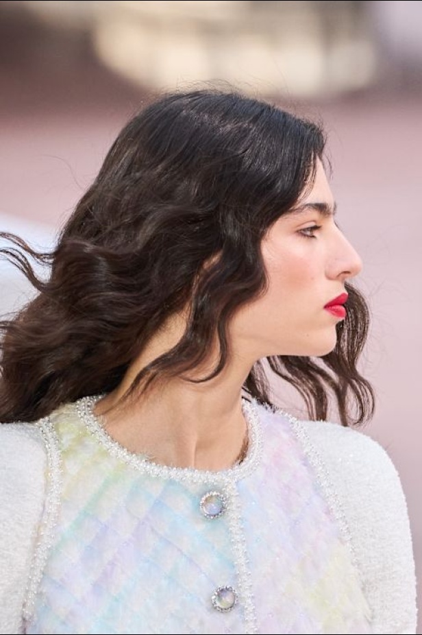 مجموعة Chanel ربيع و صيف 2025 للأزياء الراقية