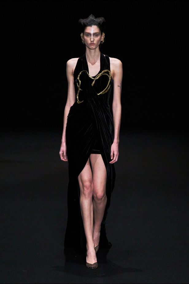 مجموعة Gaurav Gupta لصيف 2025 