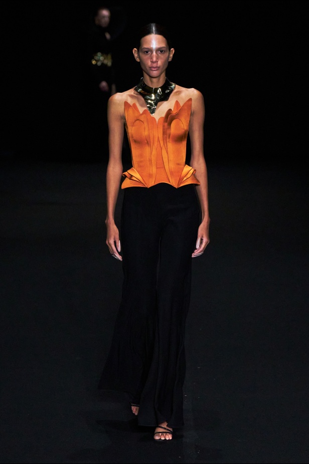 مجموعة Gaurav Gupta لصيف 2025 