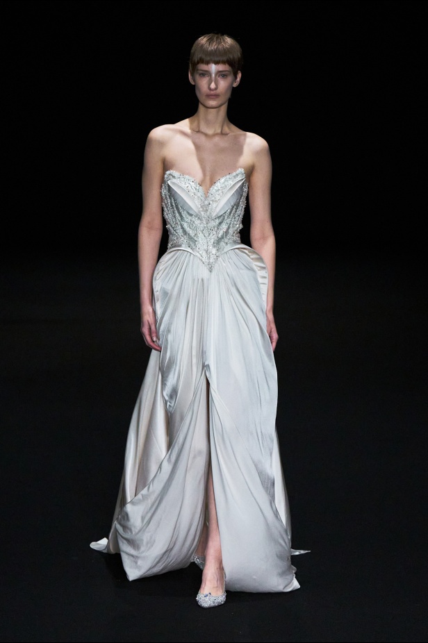 مجموعة Gaurav Gupta لصيف 2025 