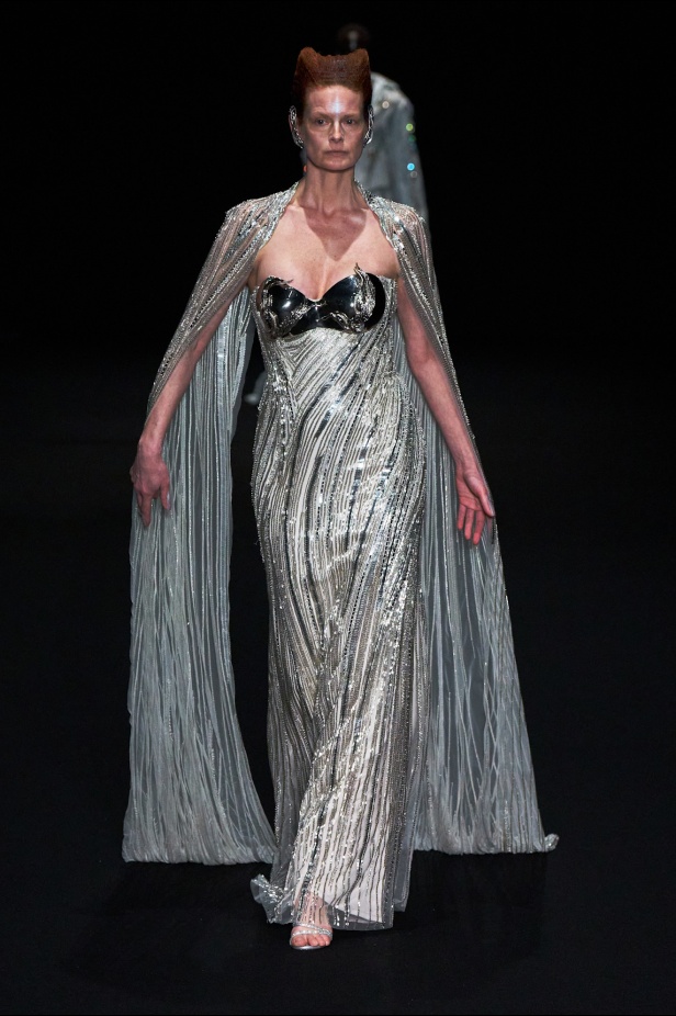 مجموعة Gaurav Gupta لصيف 2025 