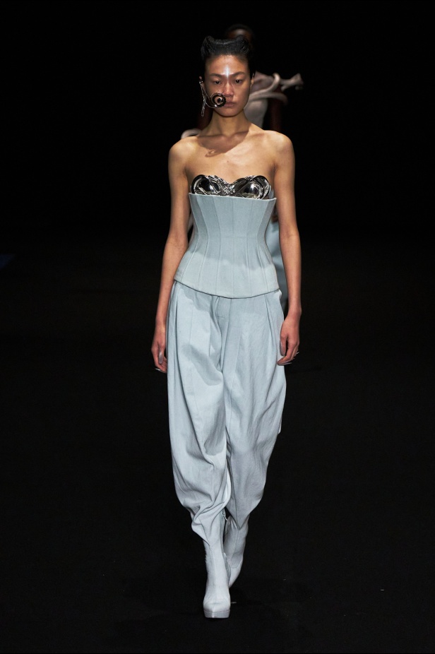 مجموعة Gaurav Gupta لصيف 2025 