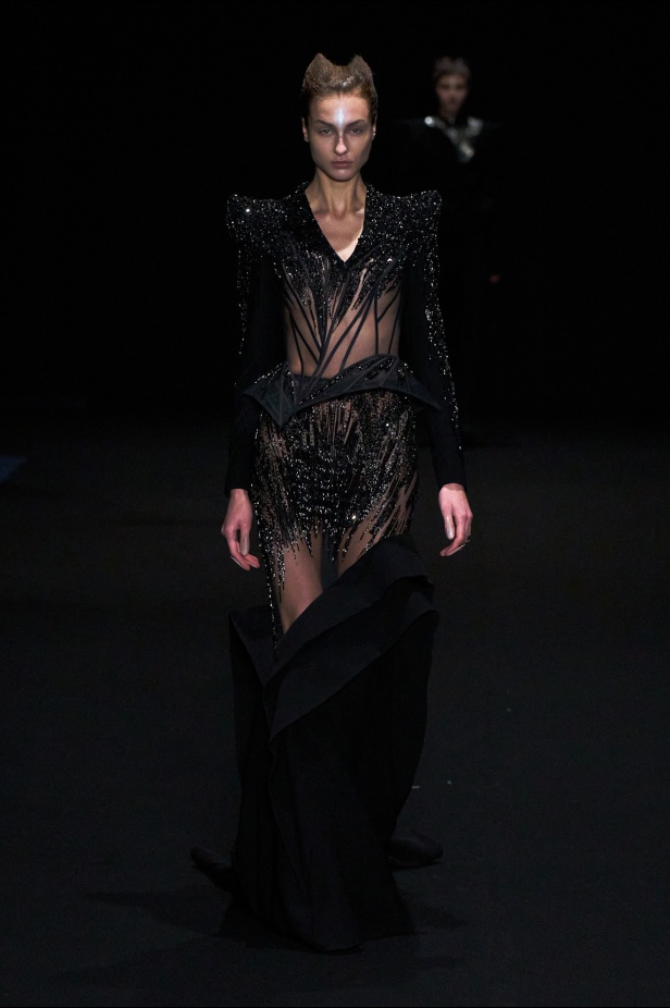 مجموعة Gaurav Gupta لصيف 2025 