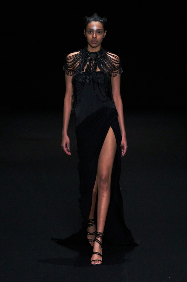 مجموعة Gaurav Gupta لصيف 2025 