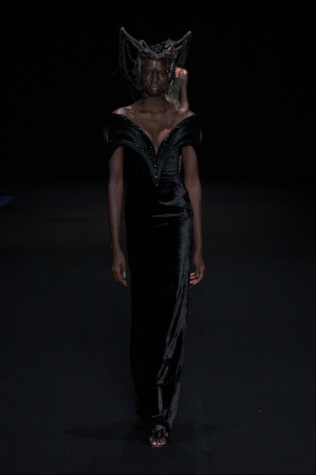 مجموعة Gaurav Gupta لصيف 2025 