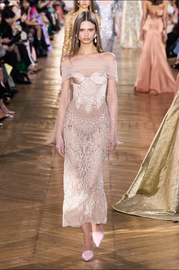 مجموعة جورج حبيقة للأزياء الراقية لربيع 2025