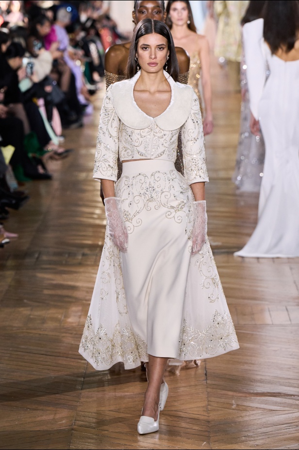 مجموعة جورج حبيقة للأزياء الراقية لربيع 2025