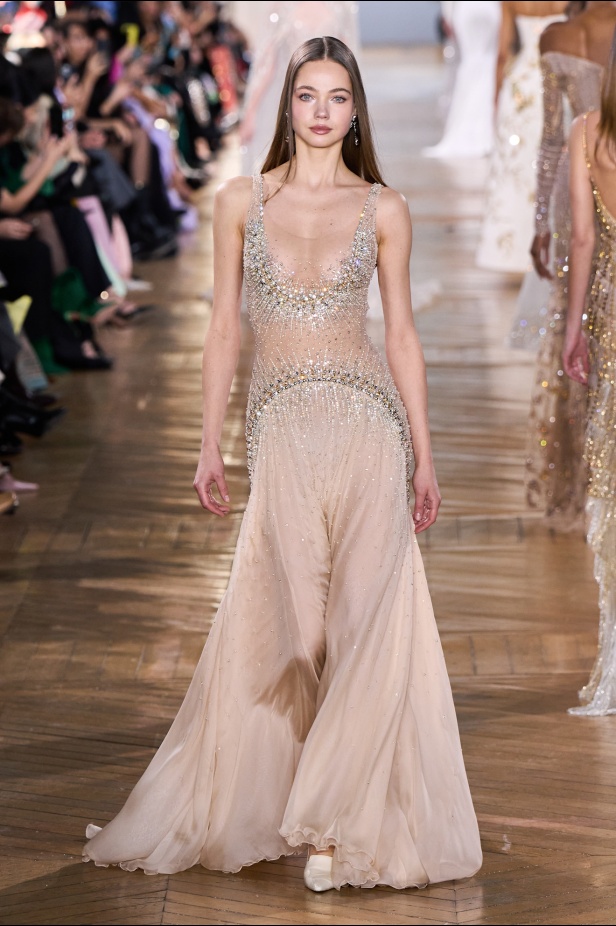 مجموعة جورج حبيقة للأزياء الراقية لربيع 2025