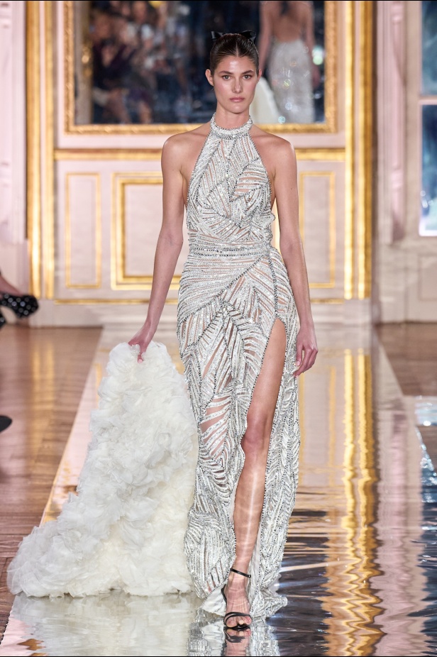 مجموعة Zuhair Murad للأزياء الراقية لربيع 2025 