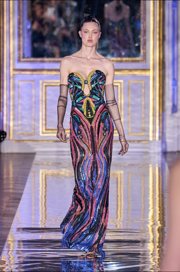 مجموعة Zuhair Murad للأزياء الراقية لربيع 2025 