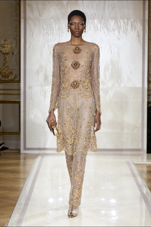 مجموعة  أرماني بريفيه رحلة مُضيئة عبر الحضارات 