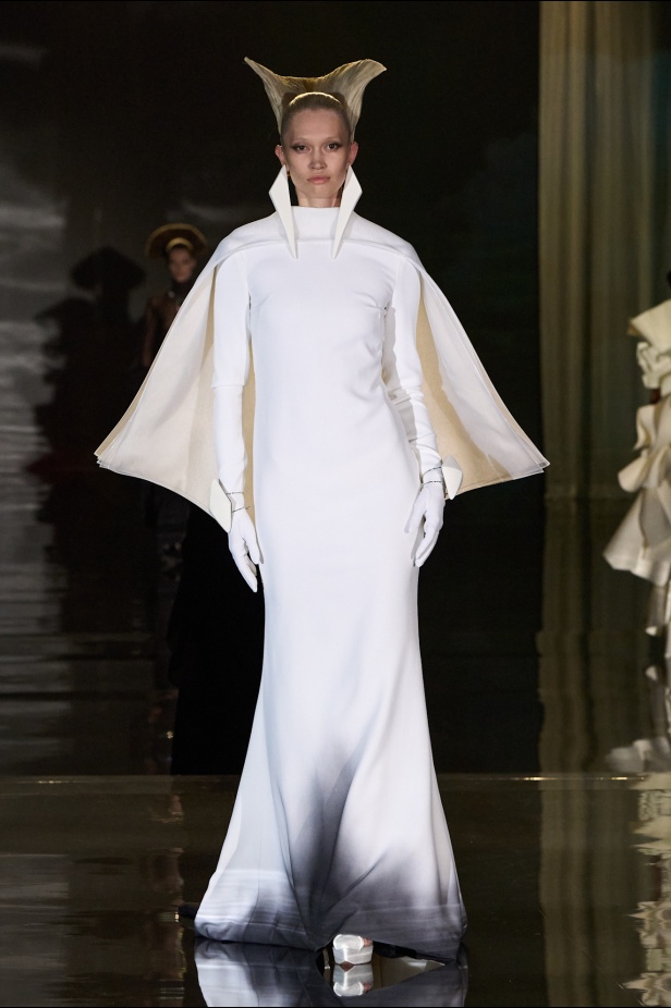 مجموعة Stephane Rolland للأزياء الراقية لربيع 2025 