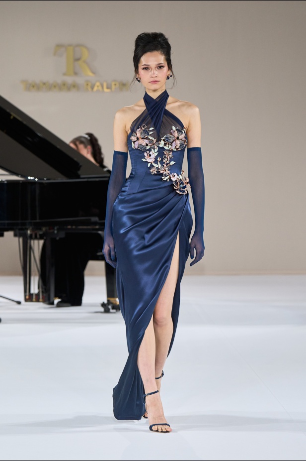  عرض Tamara Ralph لصيف 2015 في باريس