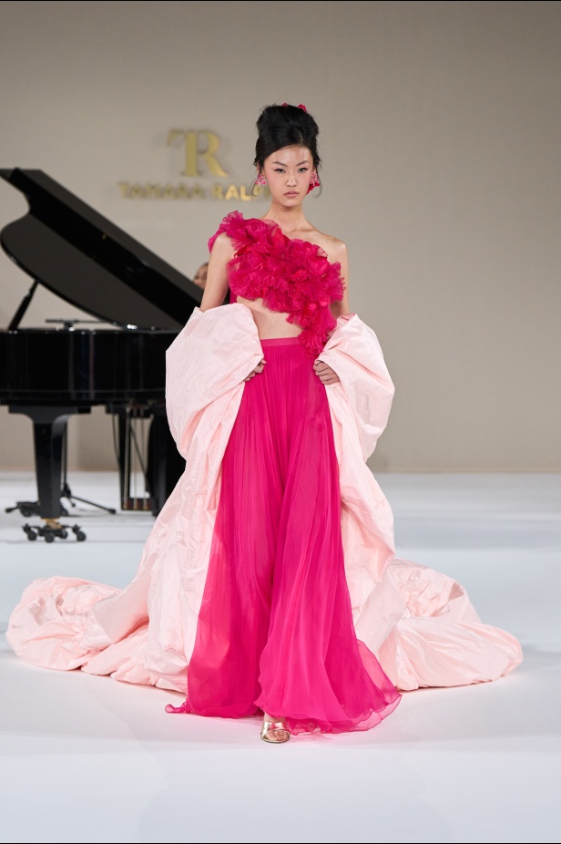  عرض Tamara Ralph لصيف 2015 في باريس