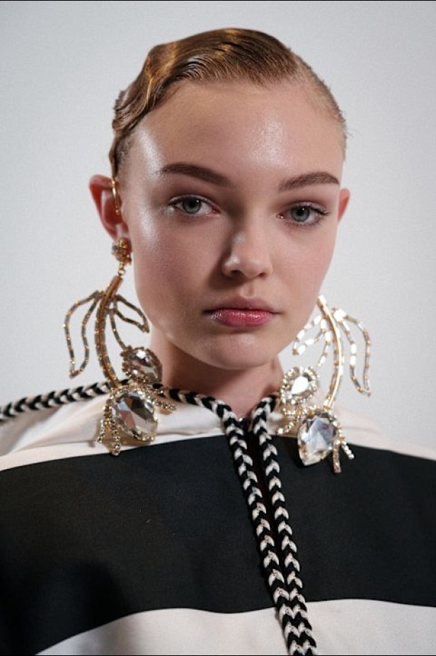 مجموعة Giambattista Valli