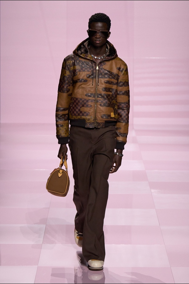 مجموعة خريف و شتاء 2025 للملابس الرجالية من Louis Vuitton