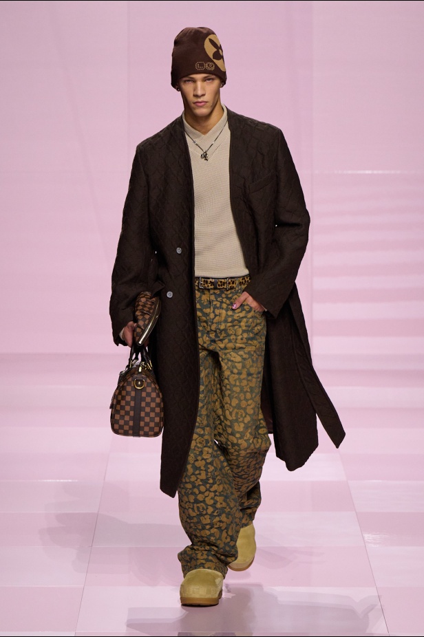 مجموعة خريف و شتاء 2025 للملابس الرجالية من Louis Vuitton
