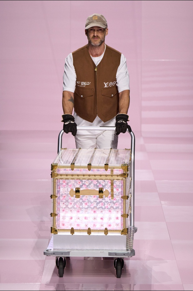 مجموعة خريف و شتاء 2025 للملابس الرجالية من Louis Vuitton