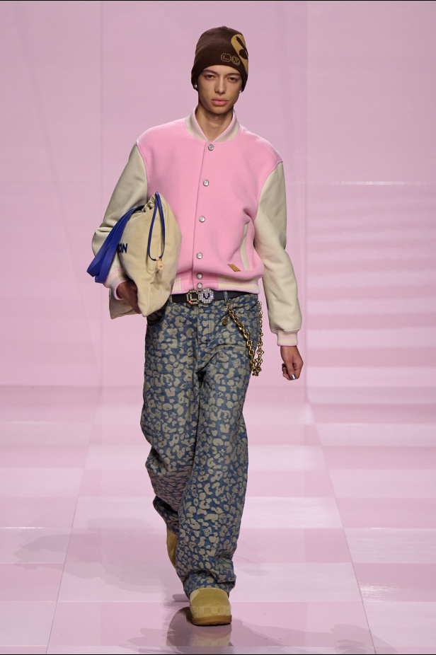 مجموعة خريف و شتاء 2025 للملابس الرجالية من Louis Vuitton