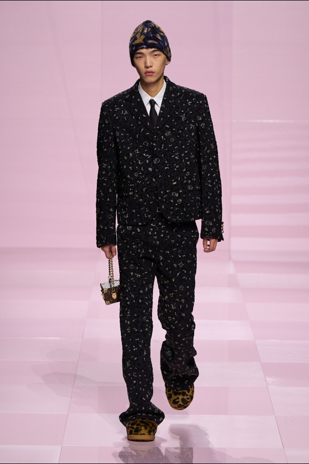 مجموعة خريف و شتاء 2025 للملابس الرجالية من Louis Vuitton