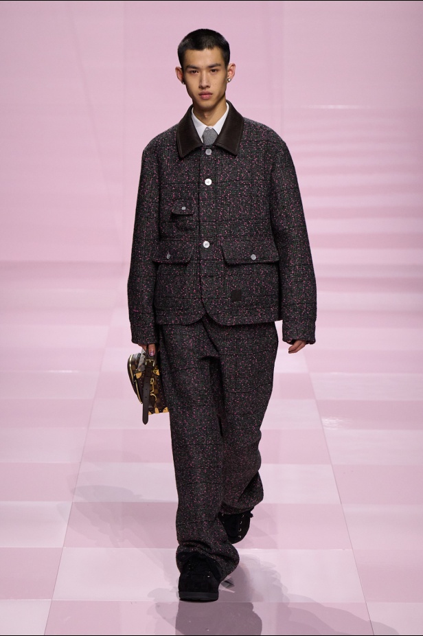 مجموعة خريف و شتاء 2025 للملابس الرجالية من Louis Vuitton