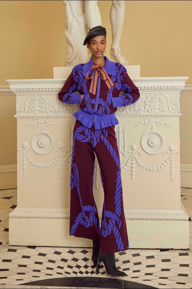 عرض أزياء Temperley London لخريف وشتاء 2025-2026