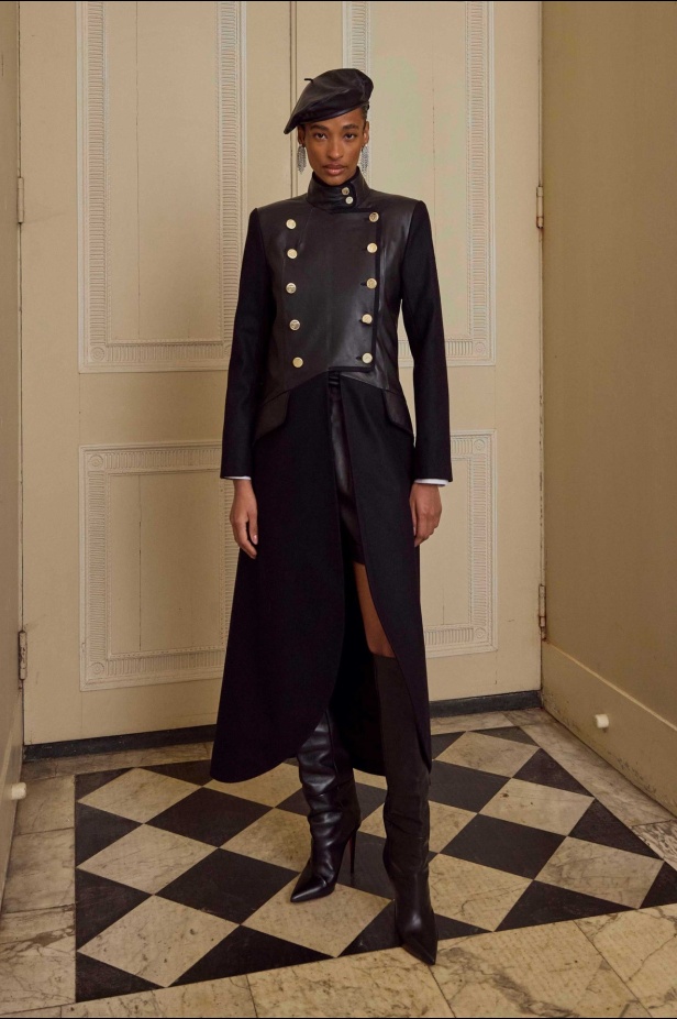 عرض أزياء Temperley London لخريف وشتاء 2025-2026