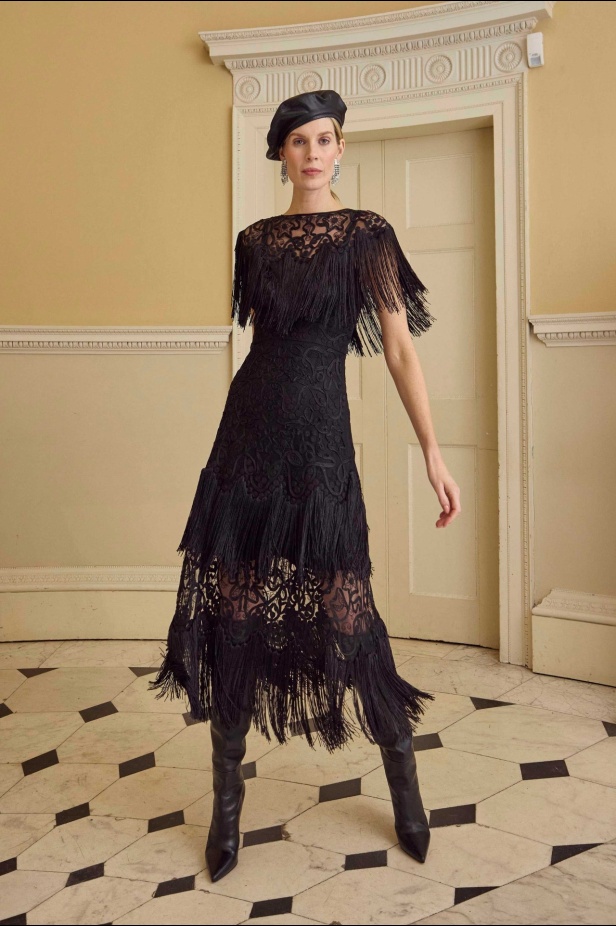 عرض أزياء Temperley London لخريف وشتاء 2025-2026