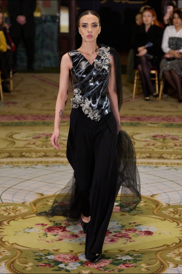  روبير أبي نادر يكشف أسرار الأناقة الملكية في ربيع وصيف 2025