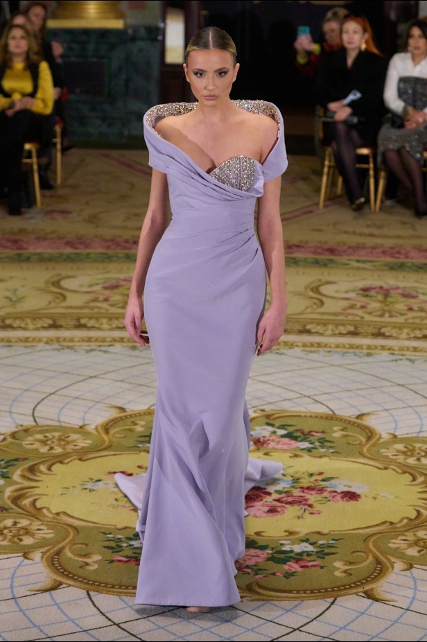  روبير أبي نادر يكشف أسرار الأناقة الملكية في ربيع وصيف 2025