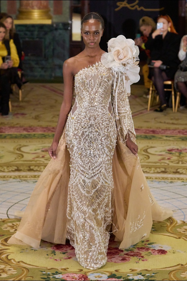  روبير أبي نادر يكشف أسرار الأناقة الملكية في ربيع وصيف 2025