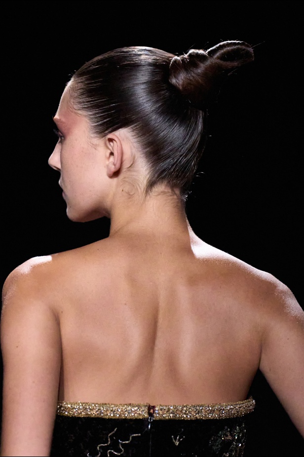 مجموعة Ashi Studio ربيع و صيف 2025 للأزياء الراقية