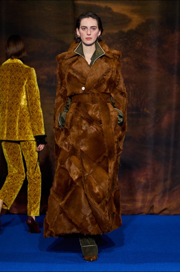 بربري تجدّد هويتها لشتاء 2025