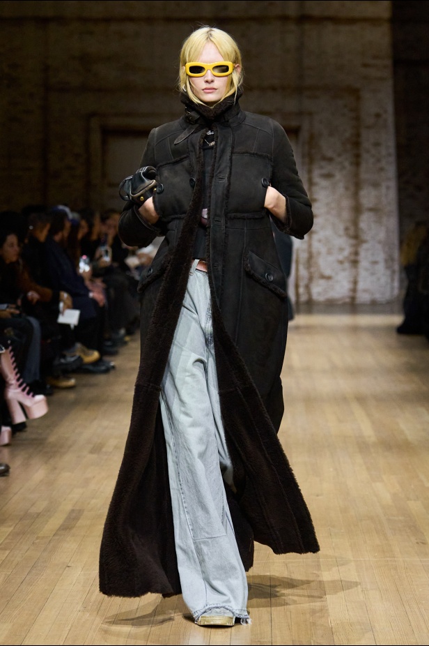 مجموعة Coach لخريف وشتاء 2025 الكثير من التميّز