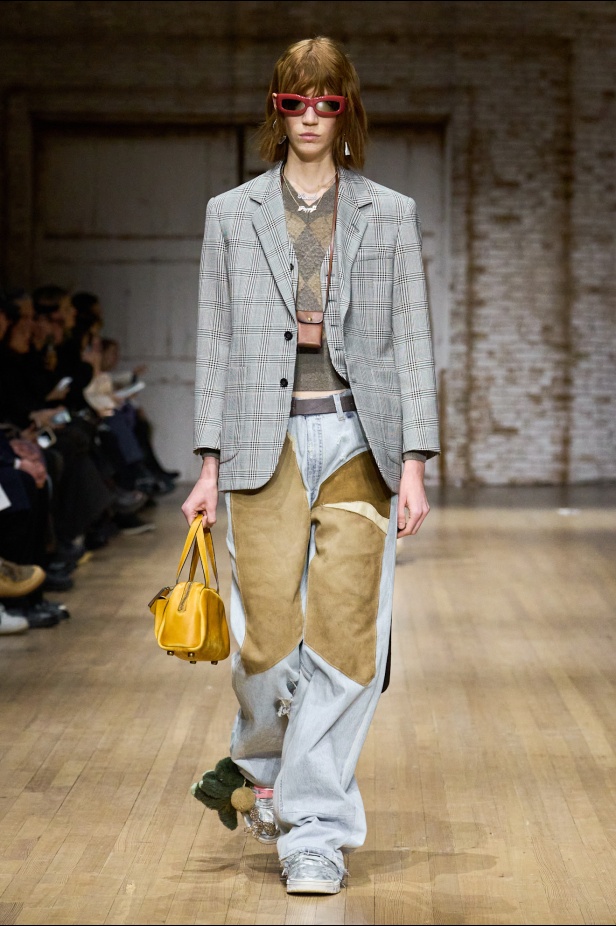 مجموعة Coach لخريف وشتاء 2025 الكثير من التميّز