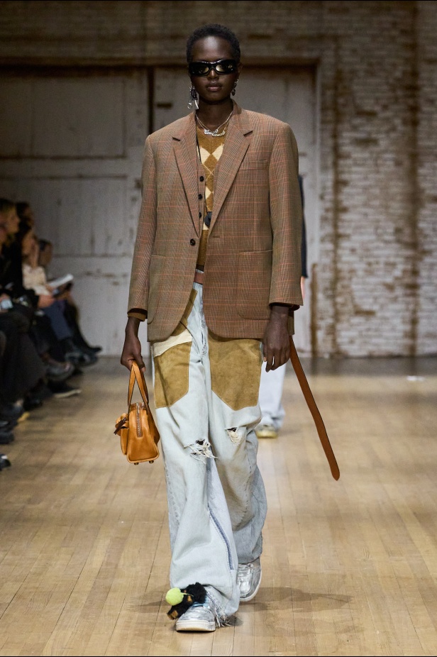 مجموعة Coach لخريف وشتاء 2025 الكثير من التميّز