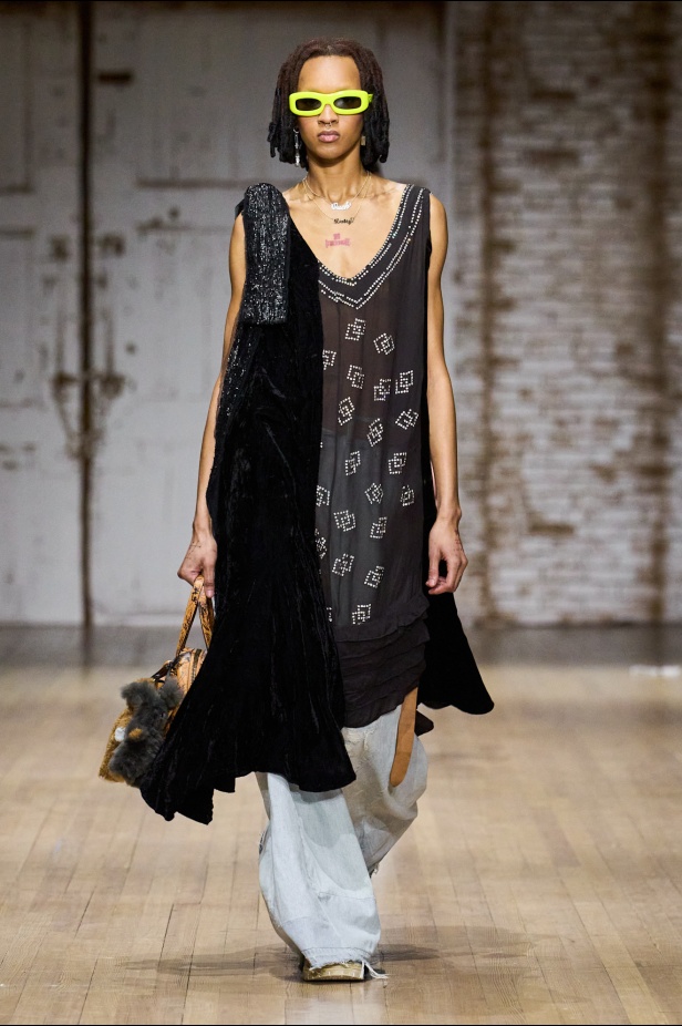 مجموعة Coach لخريف وشتاء 2025 الكثير من التميّز