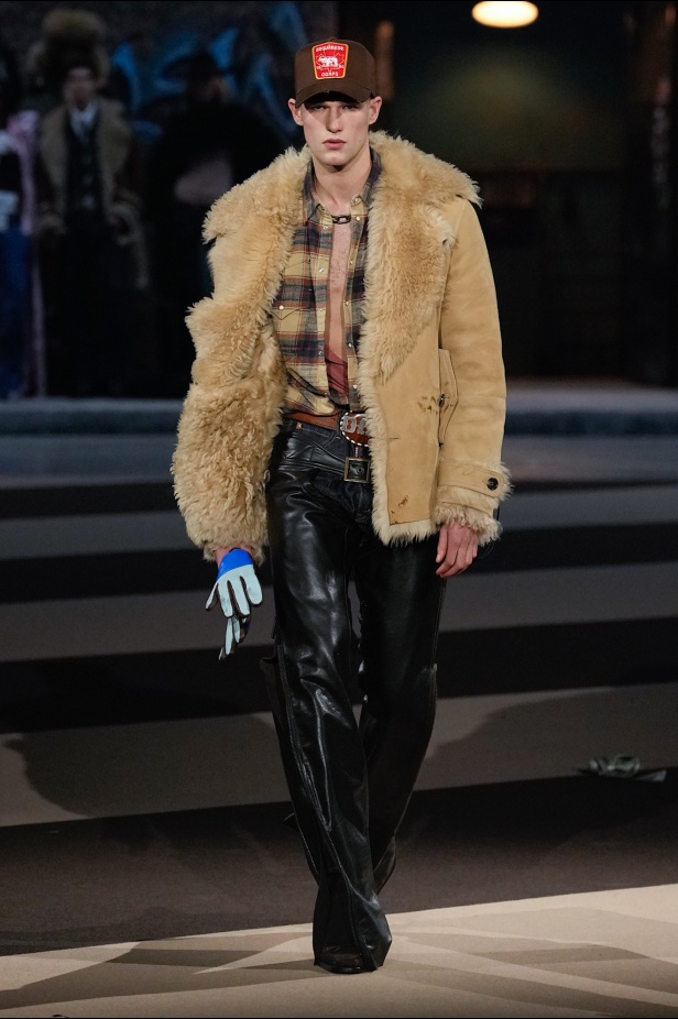 علامة ديسكوارد تحتفل بثلاثين عام من الابداع في عرض احتفالي رائع