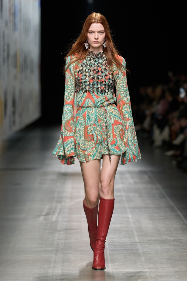 مجموعة Etro خريف 2025 للملابس الجاهزة: تطوّر دائم.. إنها Etro Magma