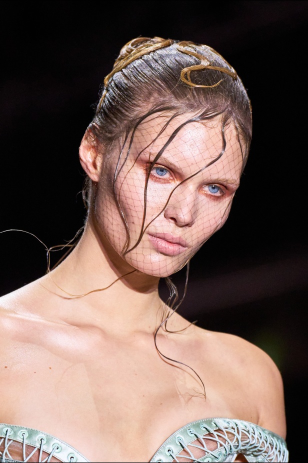 Jean Paul Gaultier لربيع وصيف 2025 