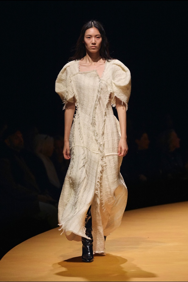 مجموعة Khaite لخريف وشتاء 2025