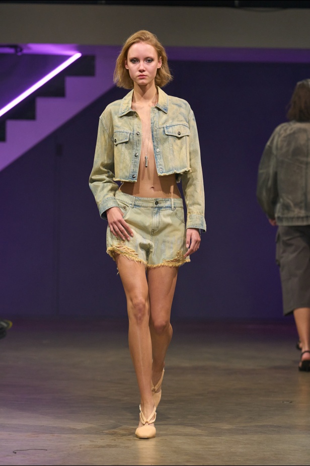 مجموعة مارك فاست تعكس روح المدن الديناميكية وفن الشارع الشبابي