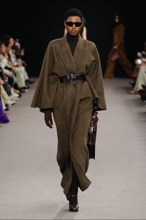  مجموعة ماكس مارا لخريف 2025 بعنوان “بطلات جامحات”