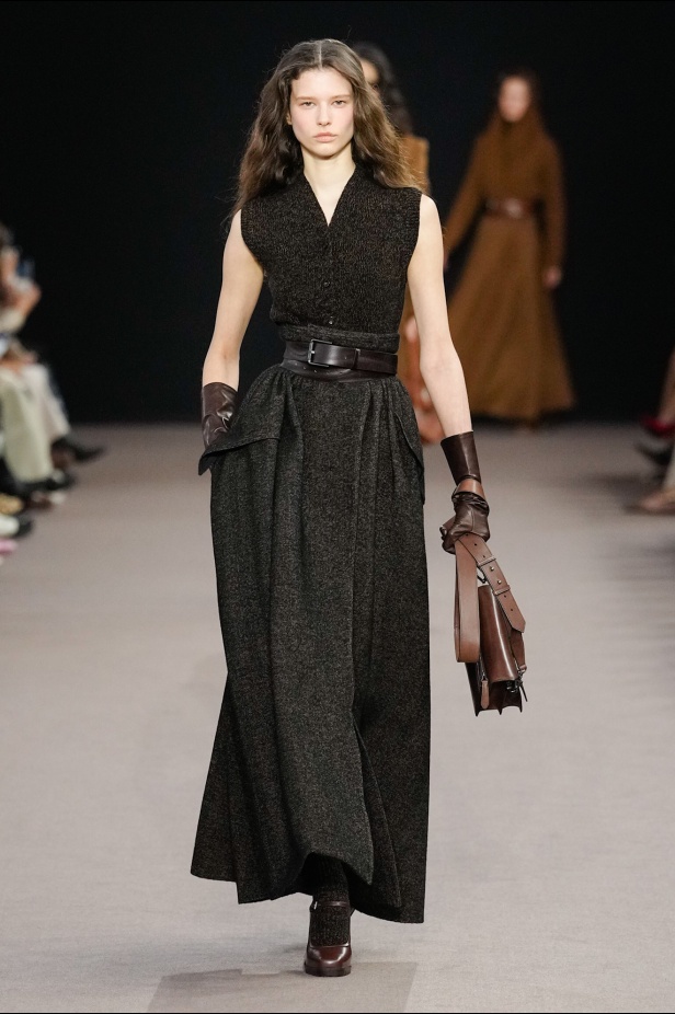  مجموعة ماكس مارا لخريف 2025 بعنوان “بطلات جامحات”