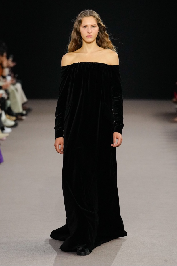  مجموعة ماكس مارا لخريف 2025 بعنوان “بطلات جامحات”